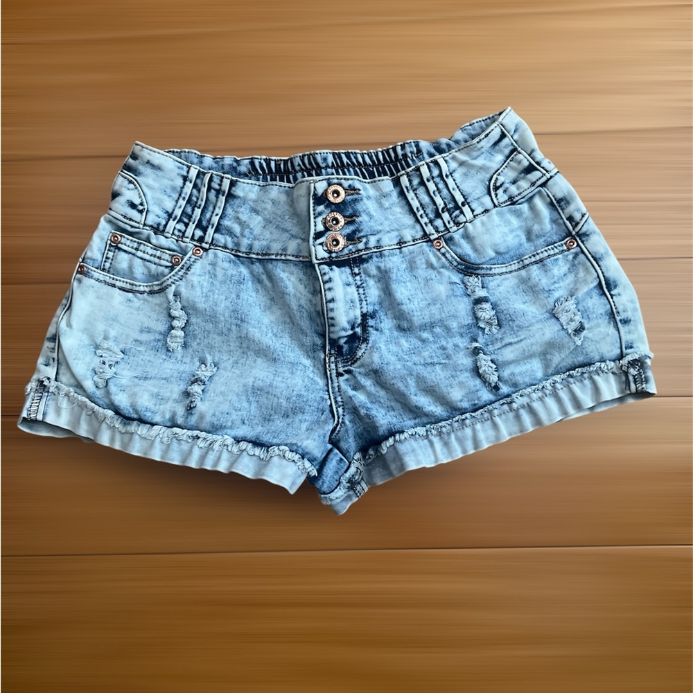 Stylish Blue Denim Women Shorts